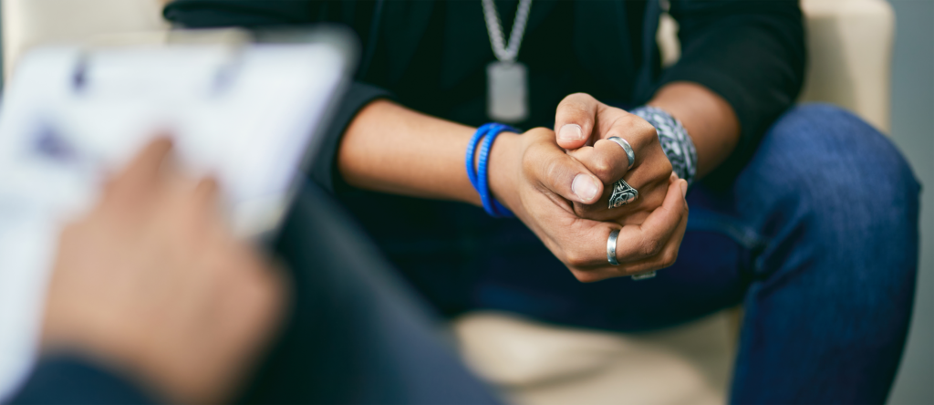 Person choosing a service route: SAP, therapy or EAP support